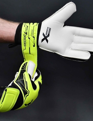 Precision FUSION X Flat Cut Essential Snr GK Gloves
